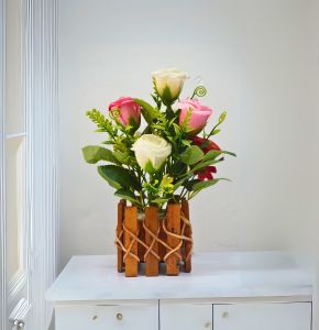 কাঠের টবে গোলাপ – 14 ইঞ্চি সাদা ও গোলাপি ফুল